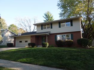 8416 Prairie Ave, Urbandale, IA 50322