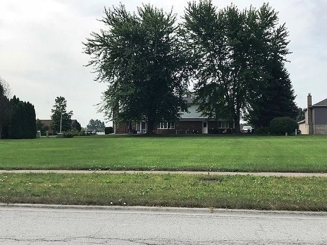 2nd image of 272 Orchard Ln