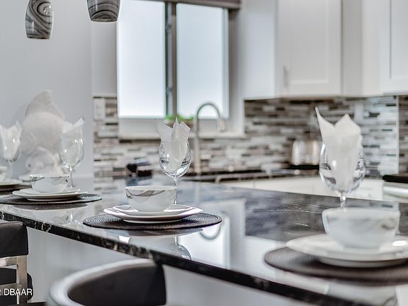 5th image of 1575 Ocean Shore Blvd APT 502