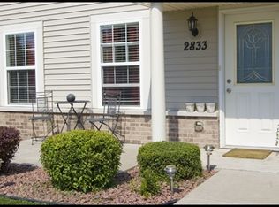 2833 Holiday Dr, Janesville, WI