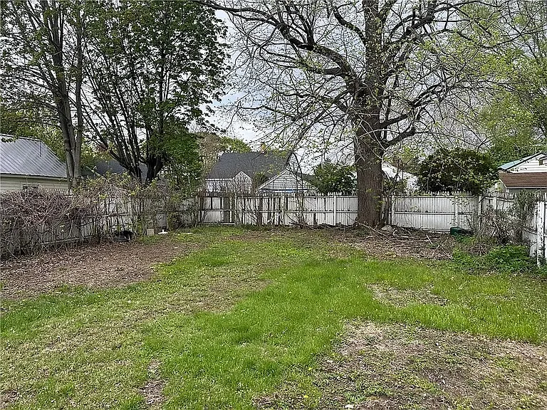 53 Roser St — Photo 2