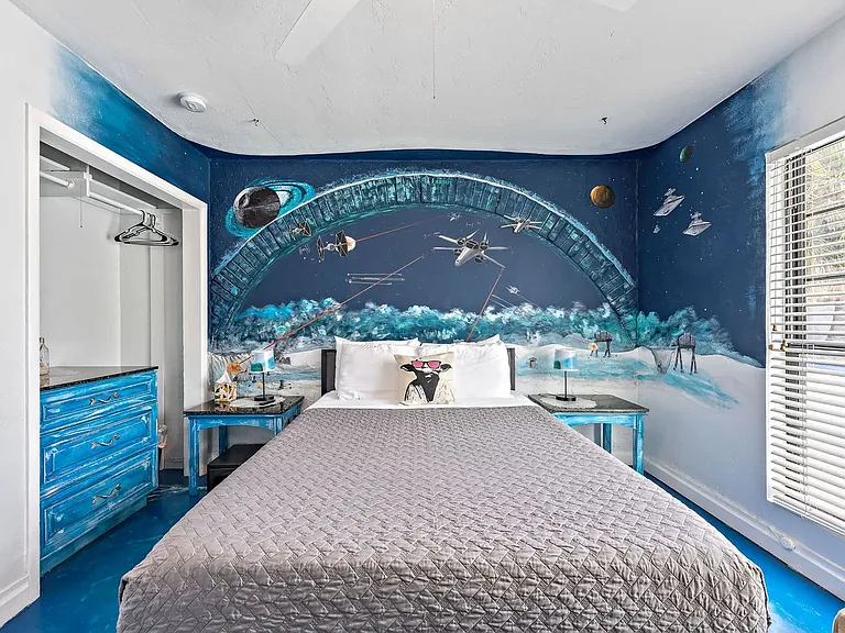 Bedroom