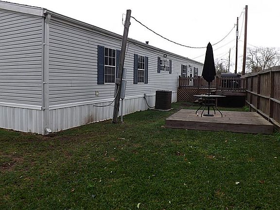 3rd image of 626 Golden Bend Dr