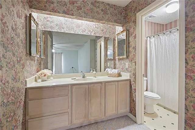 117 S Queens Dr — Photo 10