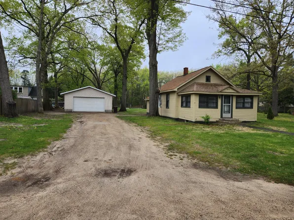 3073 Glenrick Ave, Muskegon, MI 49442
