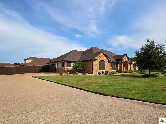 2nd image of 5009 Meadow Oaks Dr