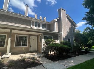 14 Stevens Ct, Bedminster, NJ 07921
