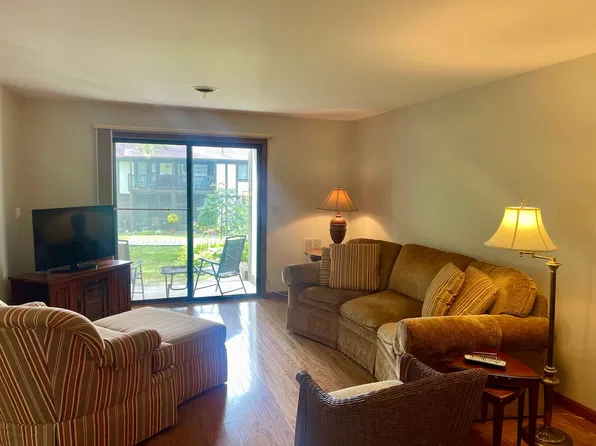 22A Willabay Dr, Williams Bay, WI 53191