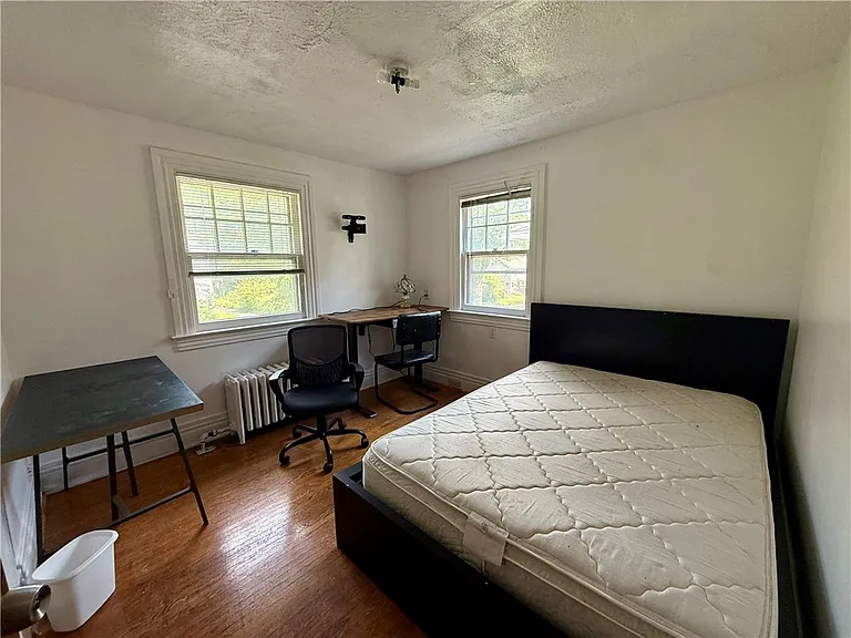 29 Highland Ave — Photo 7
