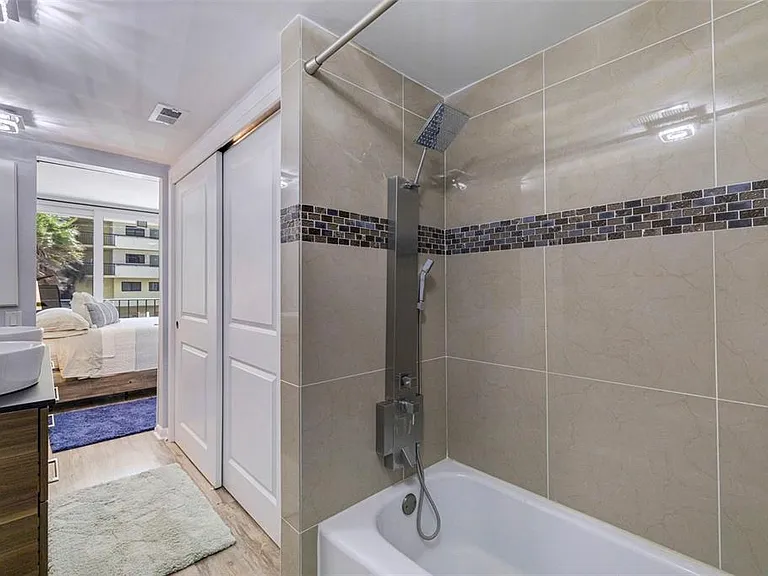 5396 Gulf Blvd #209 — Photo 26