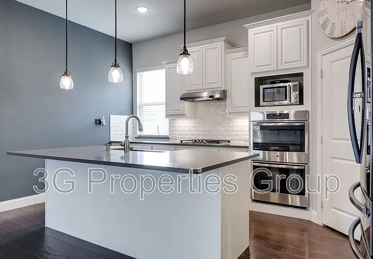 3521 Camden Ct — Photo 20