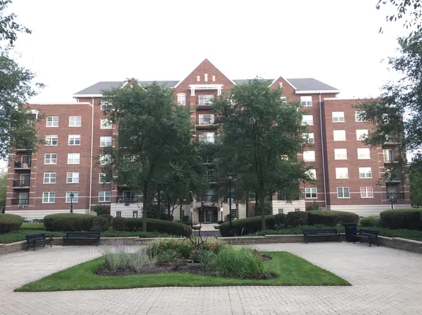 410 W Mahogany Ct Unit 509, Palatine, IL 60067