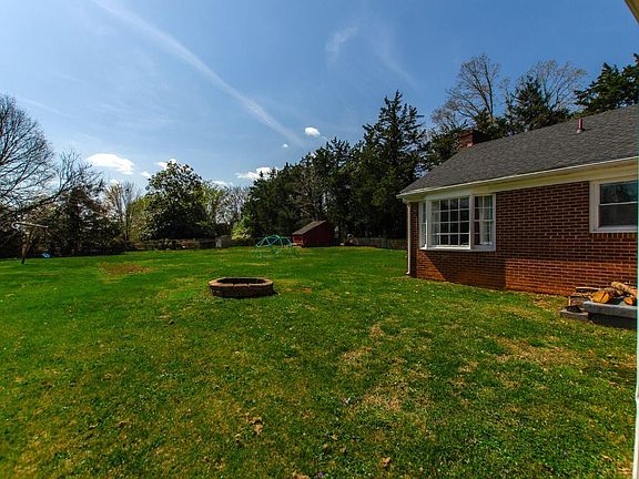 3rd image of 6020 Piedmont Pl