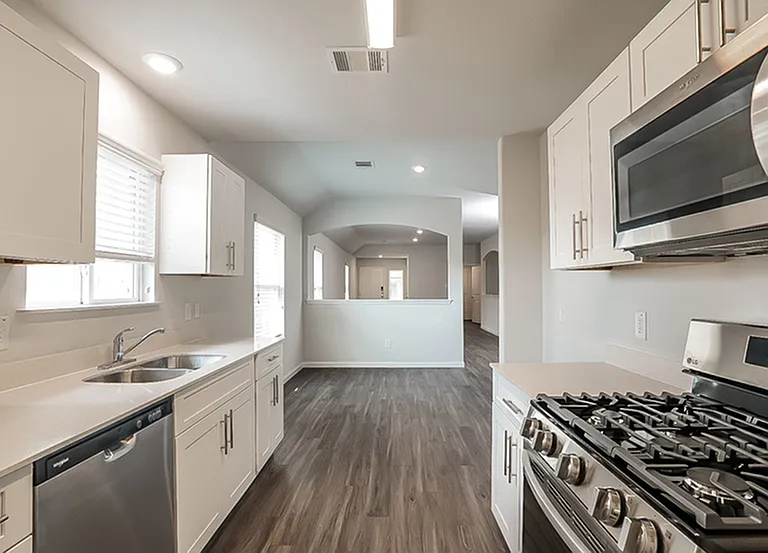 19019 Moynihan Dr — Photo 11