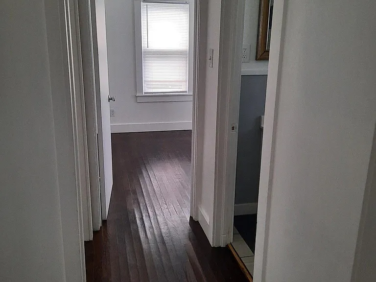 127 Motel Dr — Photo 25