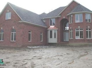 55423 Timbers Edge, Update, MI 48316