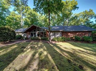 676 Williamsburg Dr NE, Concord, NC 28025