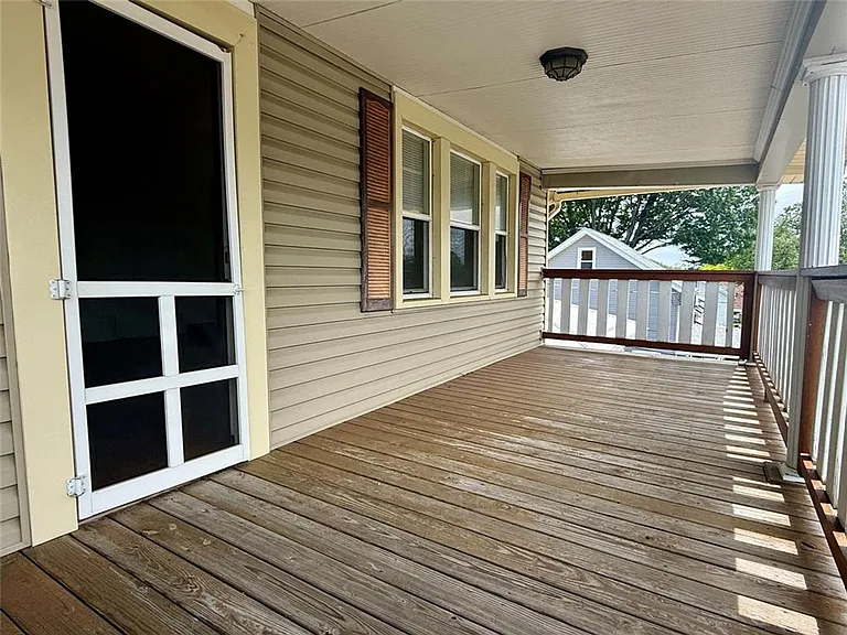 1328-30 Patterson Ave — Photo 31
