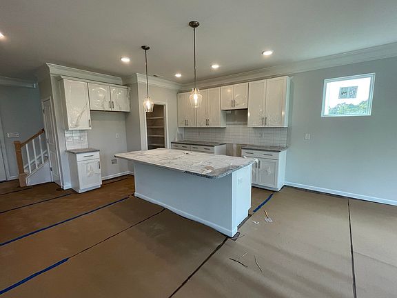 2nd image of 6019 Haddington Dr