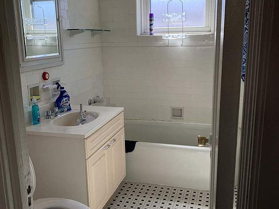 2nd image of 3068 36th St #2