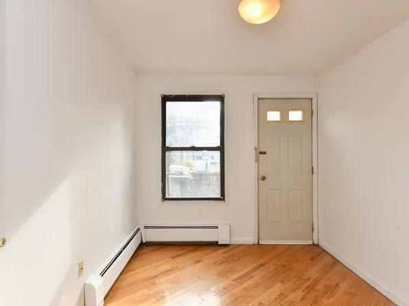 409 1st Street image 5 of 18