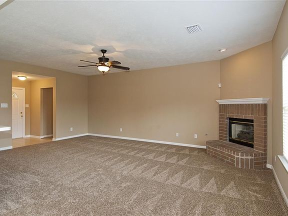 5th image of 25027 Birnamwood Dr