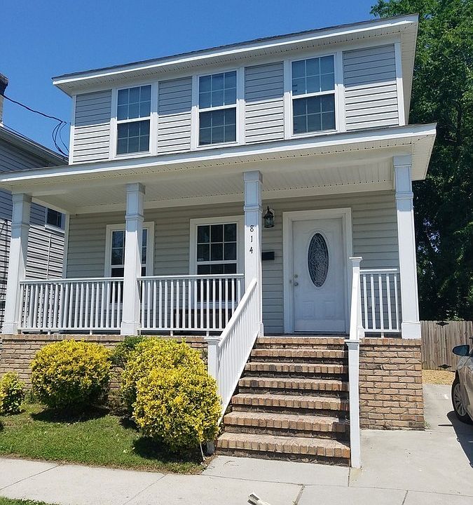 1st image of 814 B Ave