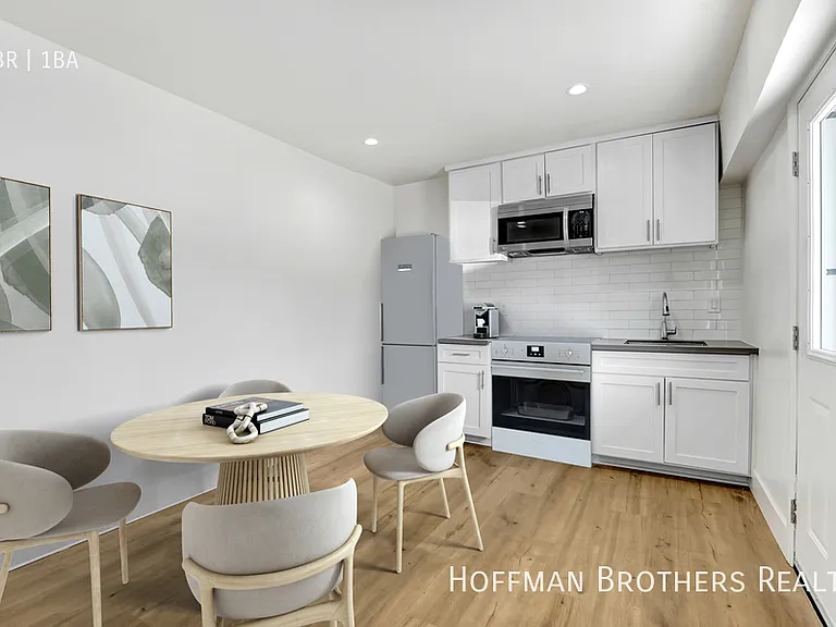 10028 San Fernando Rd #101 — Photo 1