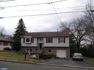 848 S Forklanding Rd, Cinnaminson, NJ 08077