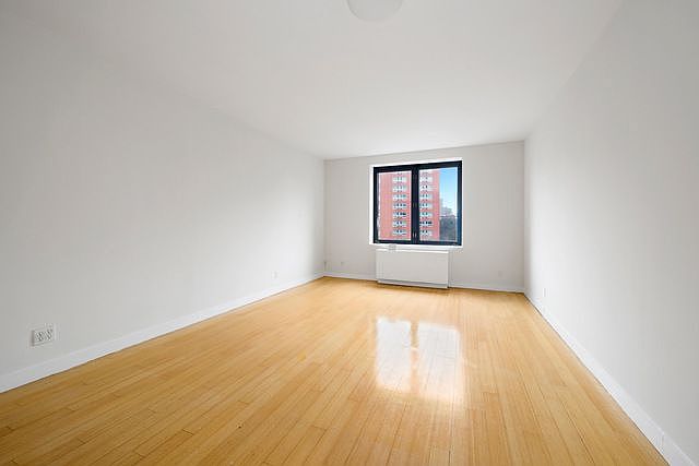 2nd image of 252 E 2nd St APT 3I