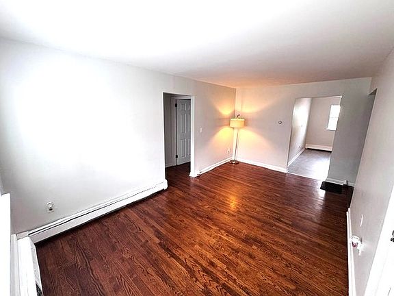 4th image of 640 Franklin Ave APT 1E