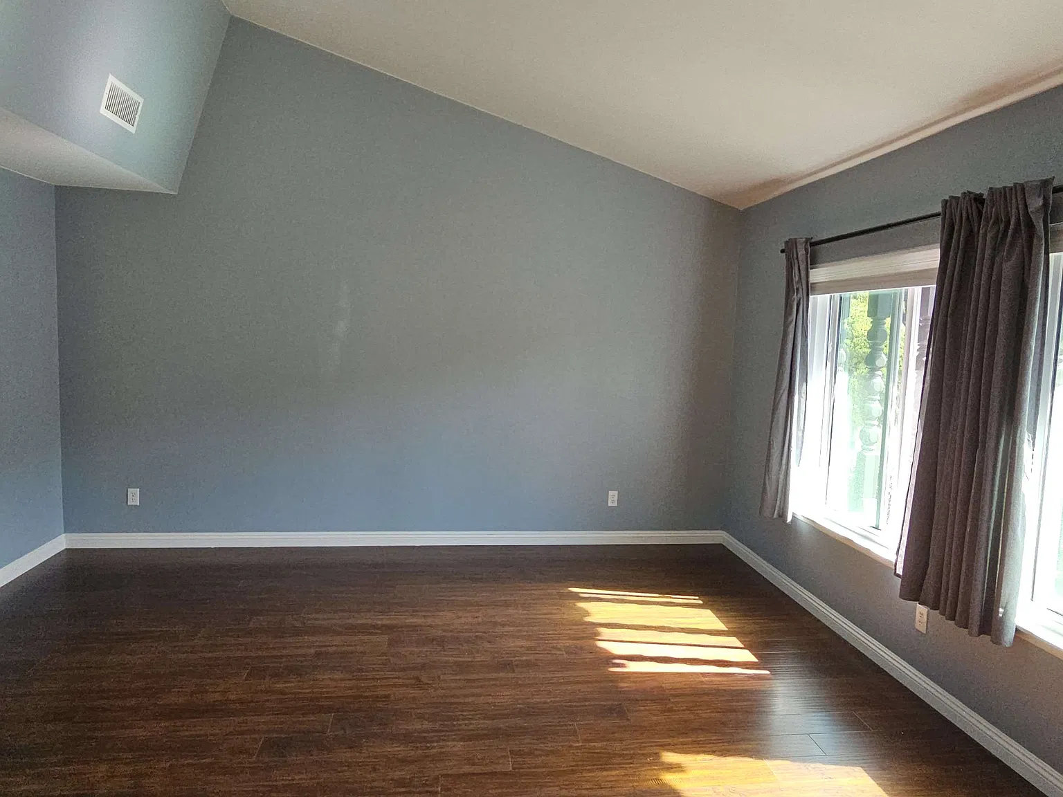 2 bed, 1105 sqft, $2,900 — Photo 3