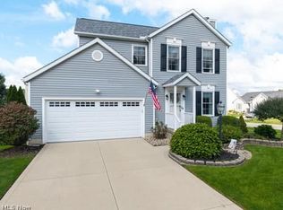 832 Queens Gate Way, Wadsworth, OH 44281