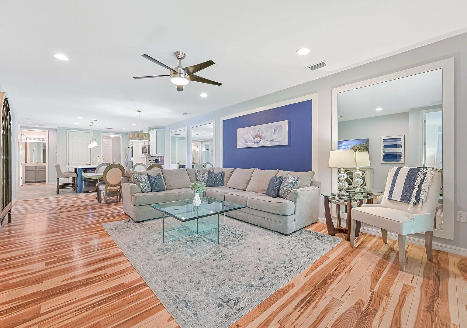 Now Available - Villa In Naples Reserve!! — Photo 1
