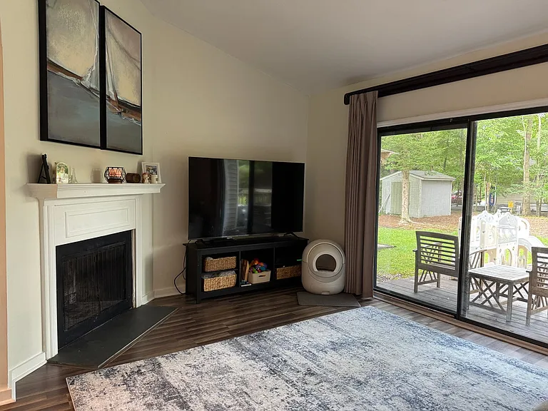 1517 College Way — Photo 3
