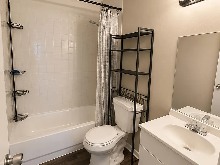 4125 Woodside Dr #2 — Photo 21