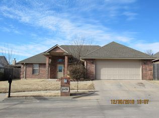 4424 NW Wolf Creek Blvd, Lawton, OK 73505