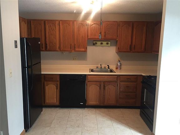 3rd image of 275 Grotto Ave #10KK