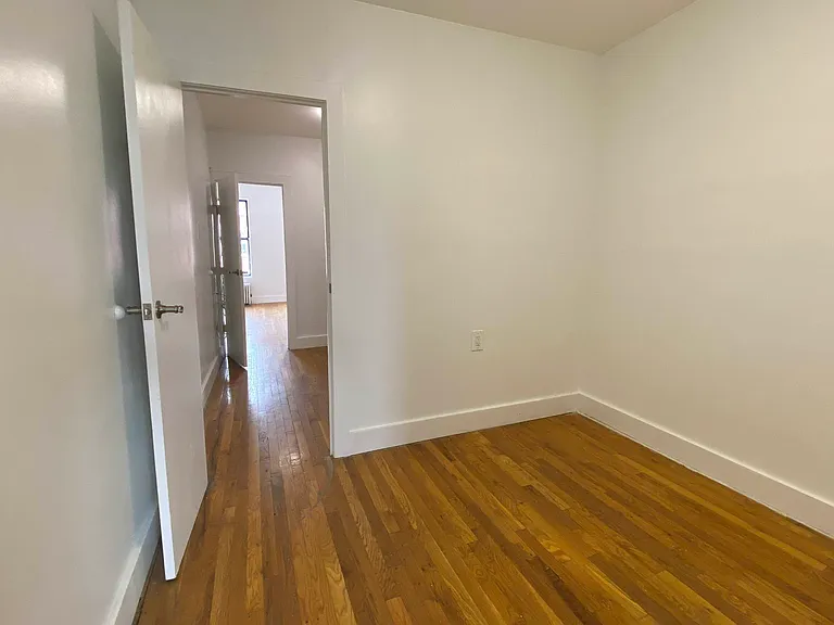 446 3rd Ave #3L — Photo 5