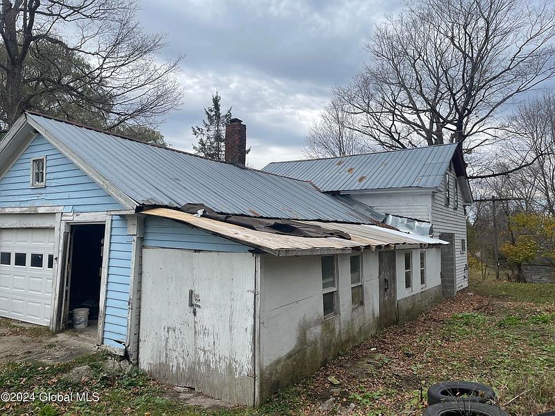 3rd image of 365 Brewer Road