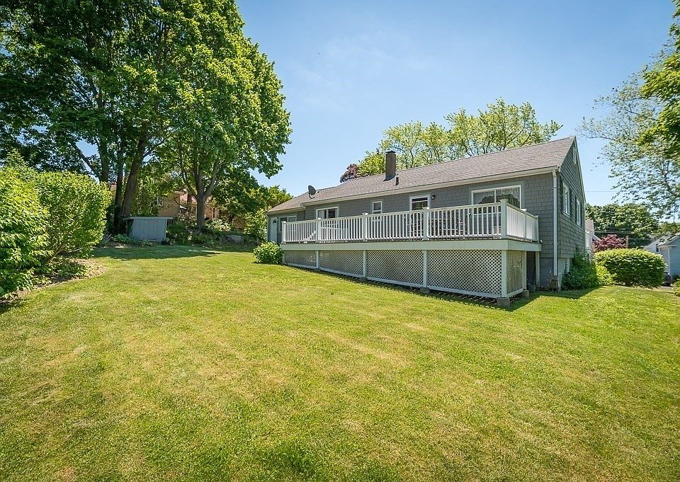 1st image of 18 Traverse St