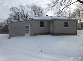 101 Edds St, Pekin, IL 61554