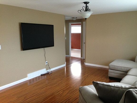 5th image of 8 Lloyd Dr #2