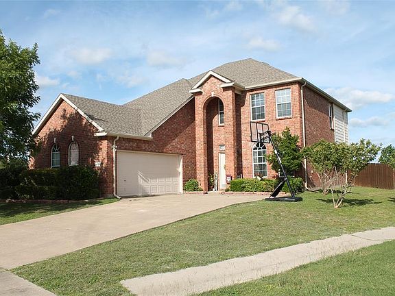 4th image of 1300 Fayette Ct