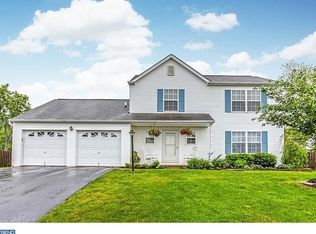 596 Jennifer Ln, Gilbertsville, PA 19525