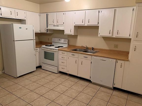 3rd image of 1773 E Fort Union Blvd