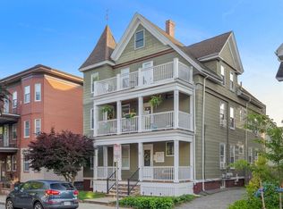 22 Robinson St #3, Somerville, MA 02145
