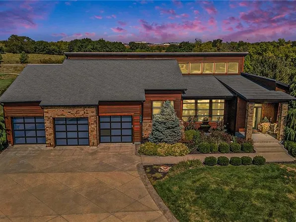 10258 N Kansas Ave, Kansas City, MO 64155