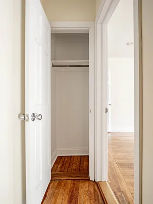 Rented by City Connections Realty | media 18