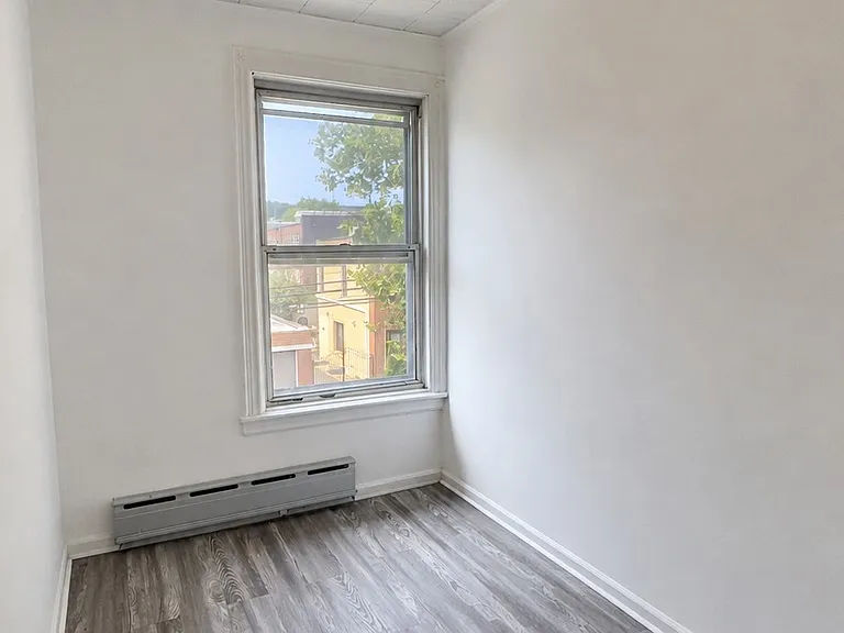 19-11 21st Rd #2 — Photo 5